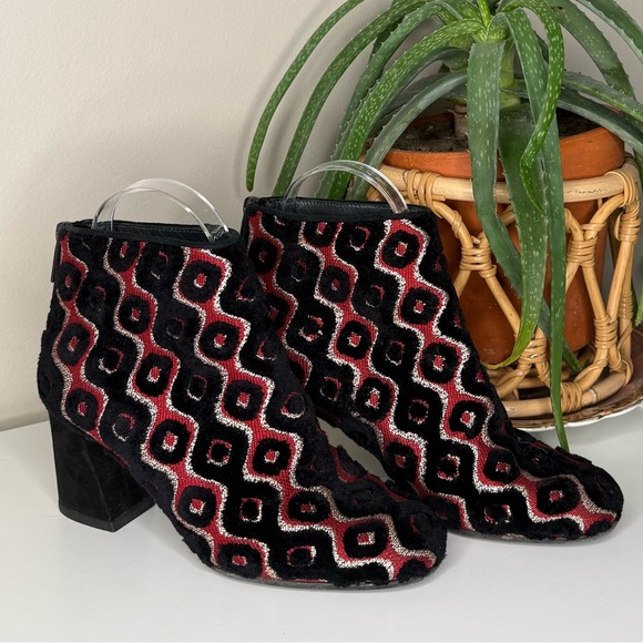 Stuart Weitzman Velvet Jacquard Ankle Boots US 7 EU 37.5 Mod Block Heel - Picture 2 of 13